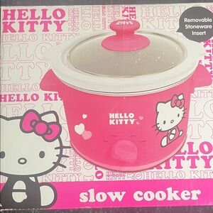 Hello Kitty Pink and White Slow Cooker